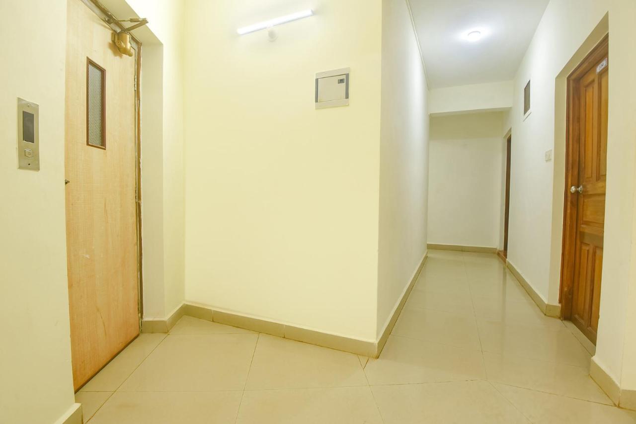 Fabexpress De Classio With Pool - Nr Candolim Beach Hotel Bagian luar foto